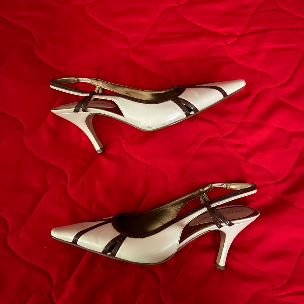 Bandolino Slingback Pumps Beige and Brown